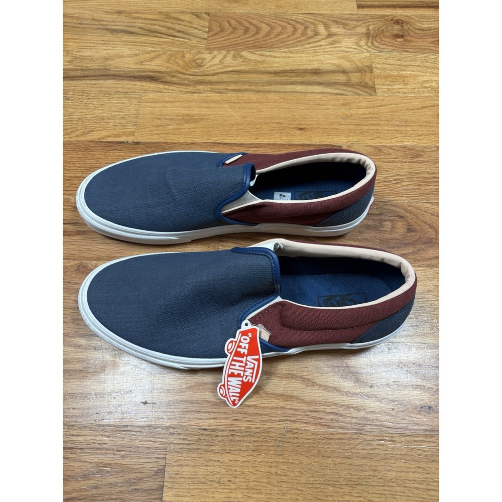 Vans The U Classic‎ Slip-On Shoe Textured Suede Sailor Blue and Red Mens Size 13